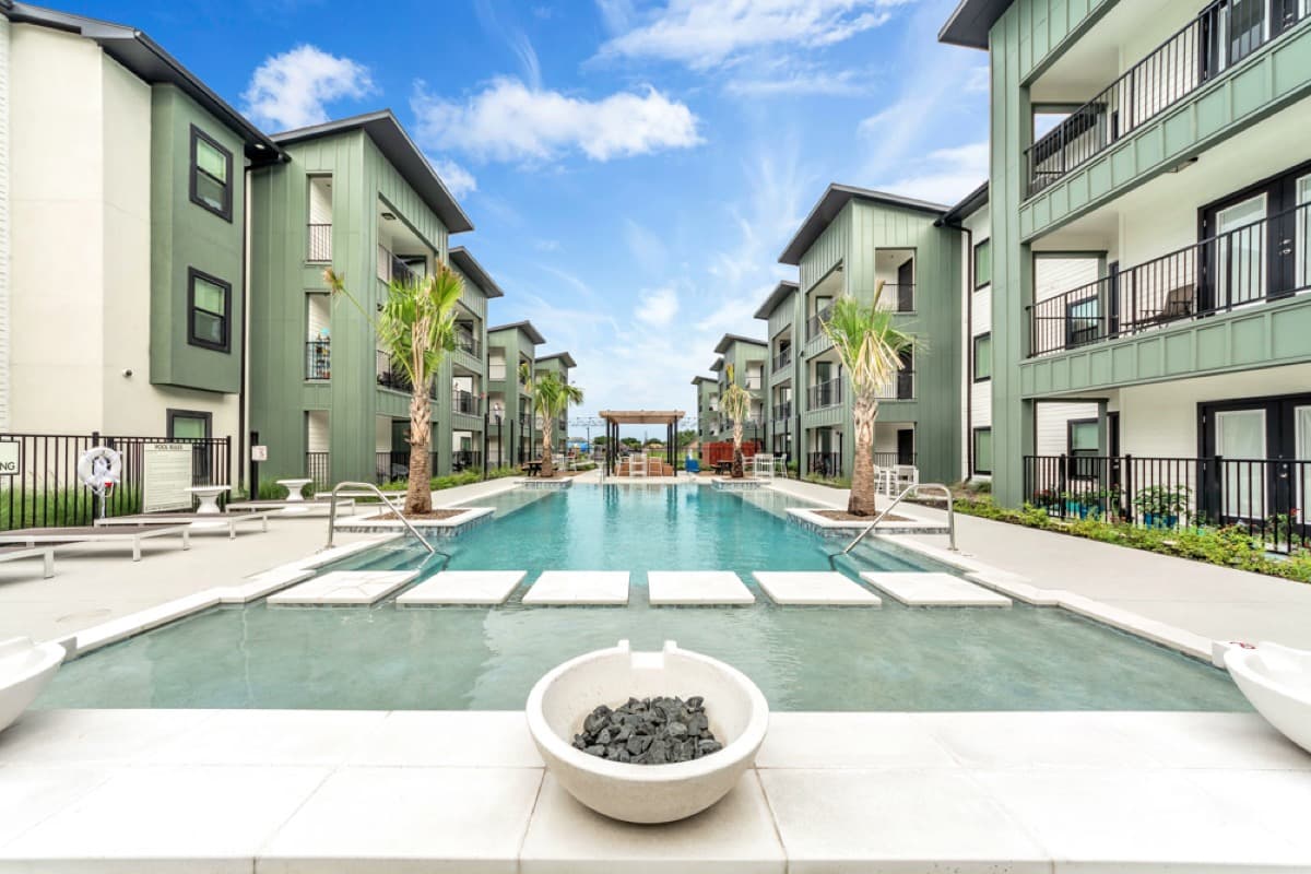 Avanti at Greenwood Apartments